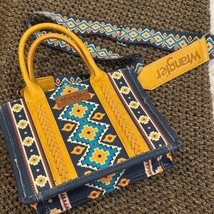 Wrangler Women's Geometric Yellow and Blue Tote